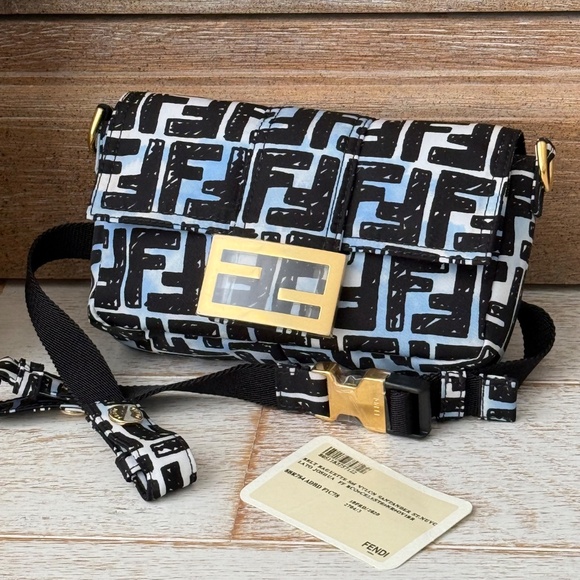 Fendi Joshua Vides Convertible Baguette 8BR784 - Picture 2 of 16